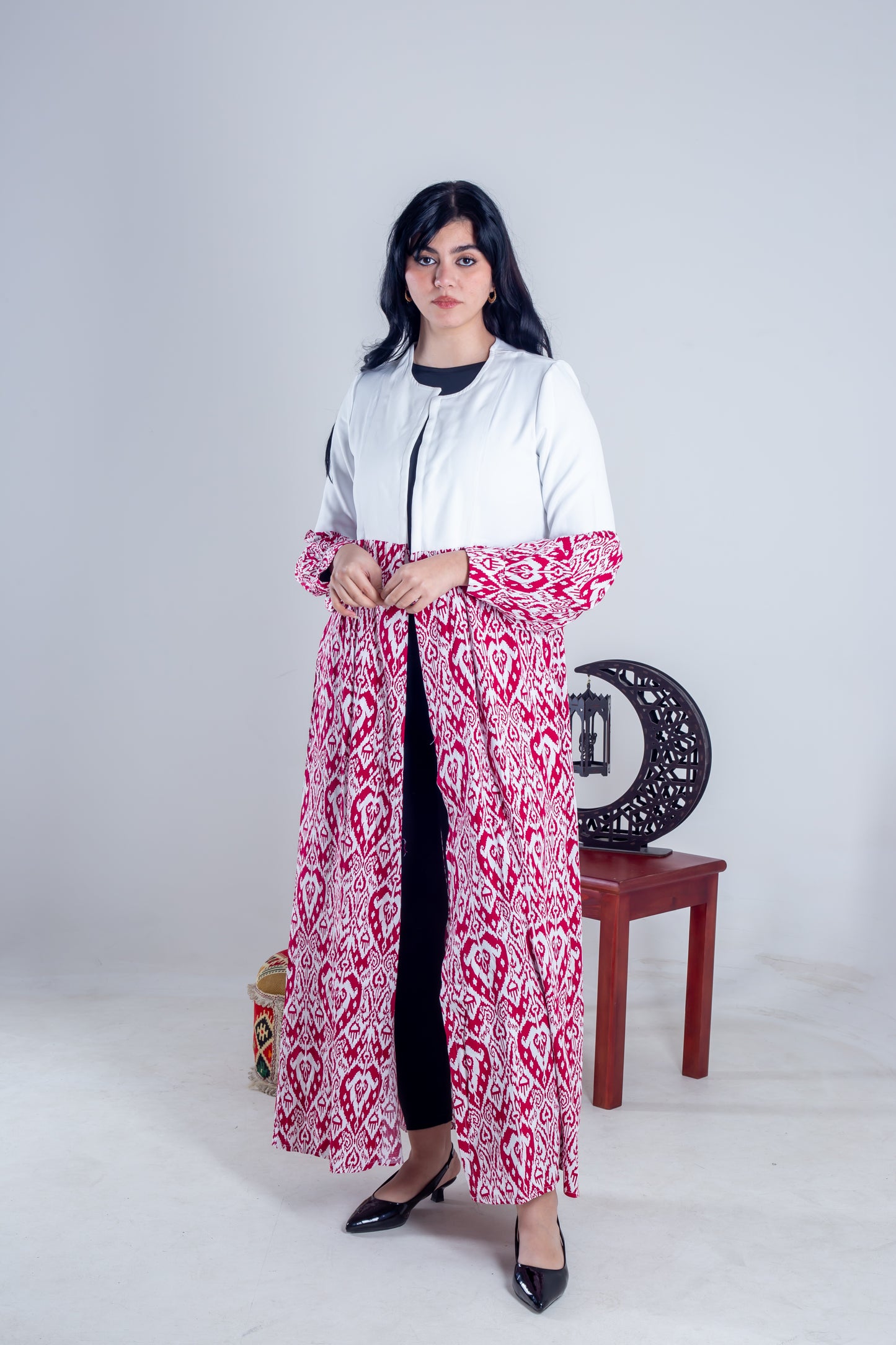 Kaftan white red