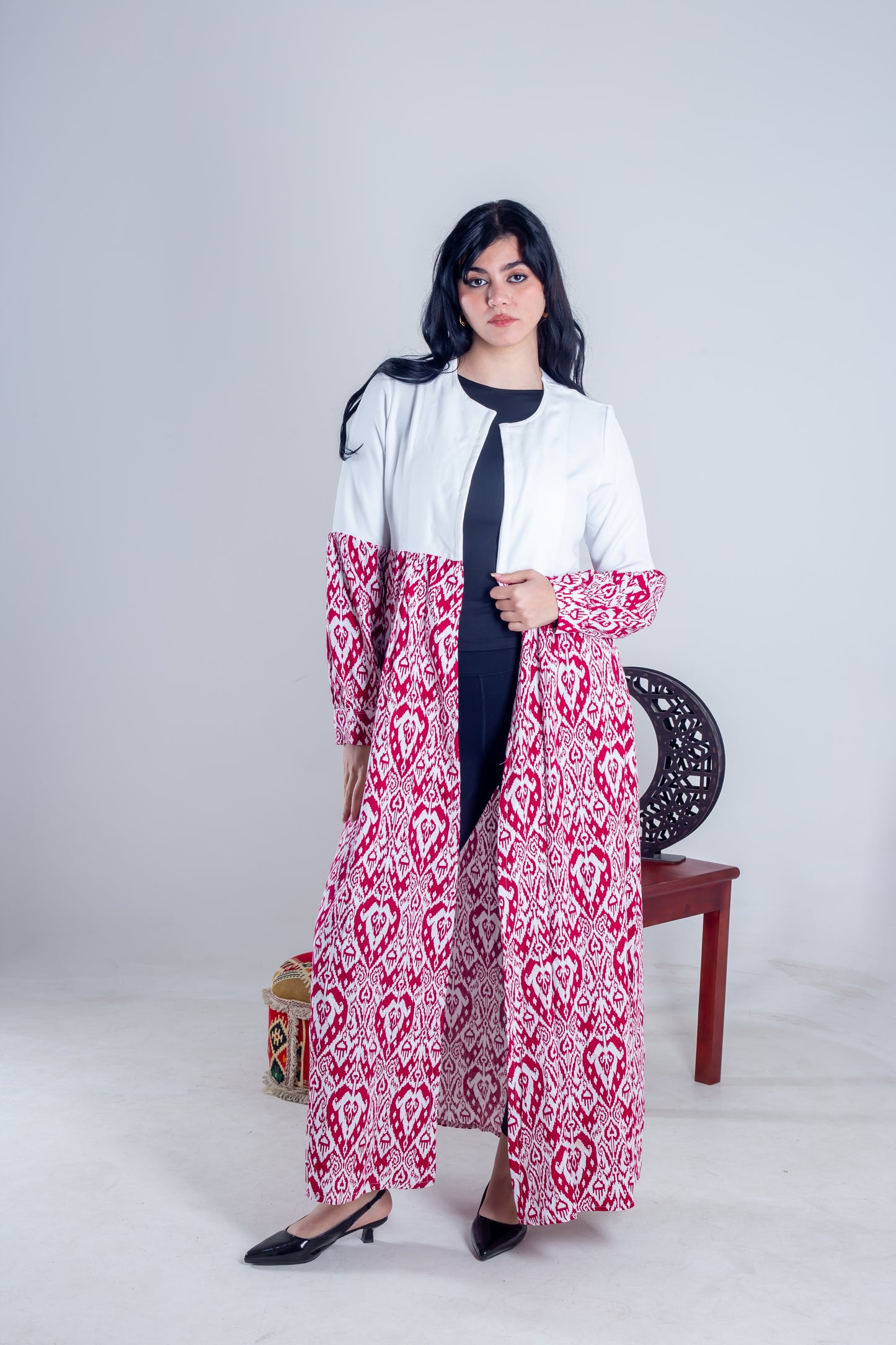 Kaftan white red