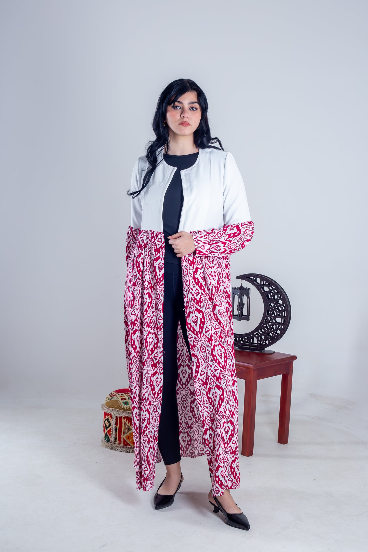 Kaftan white red