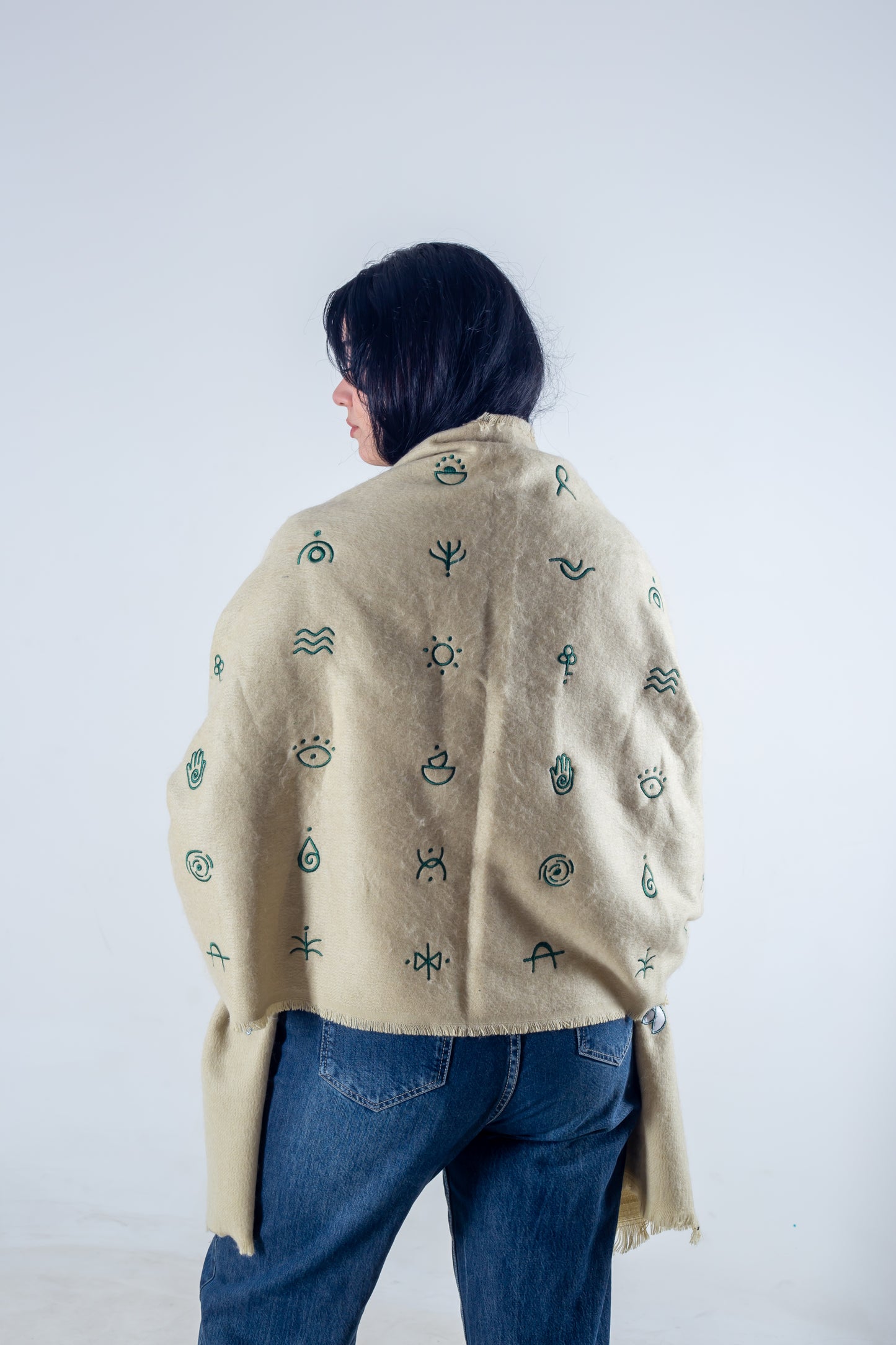 Shawl beige