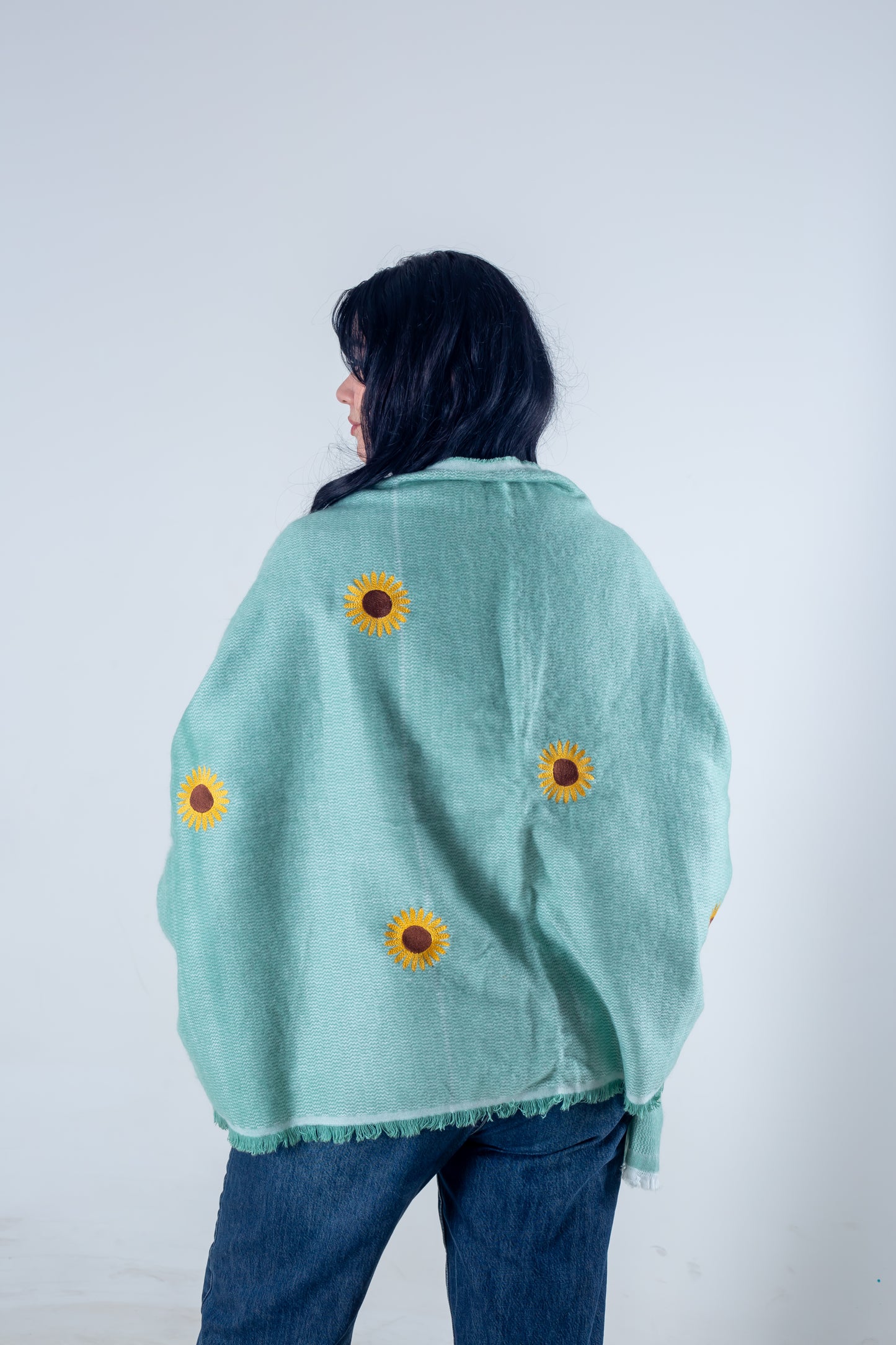 Shawl mint green sunflower