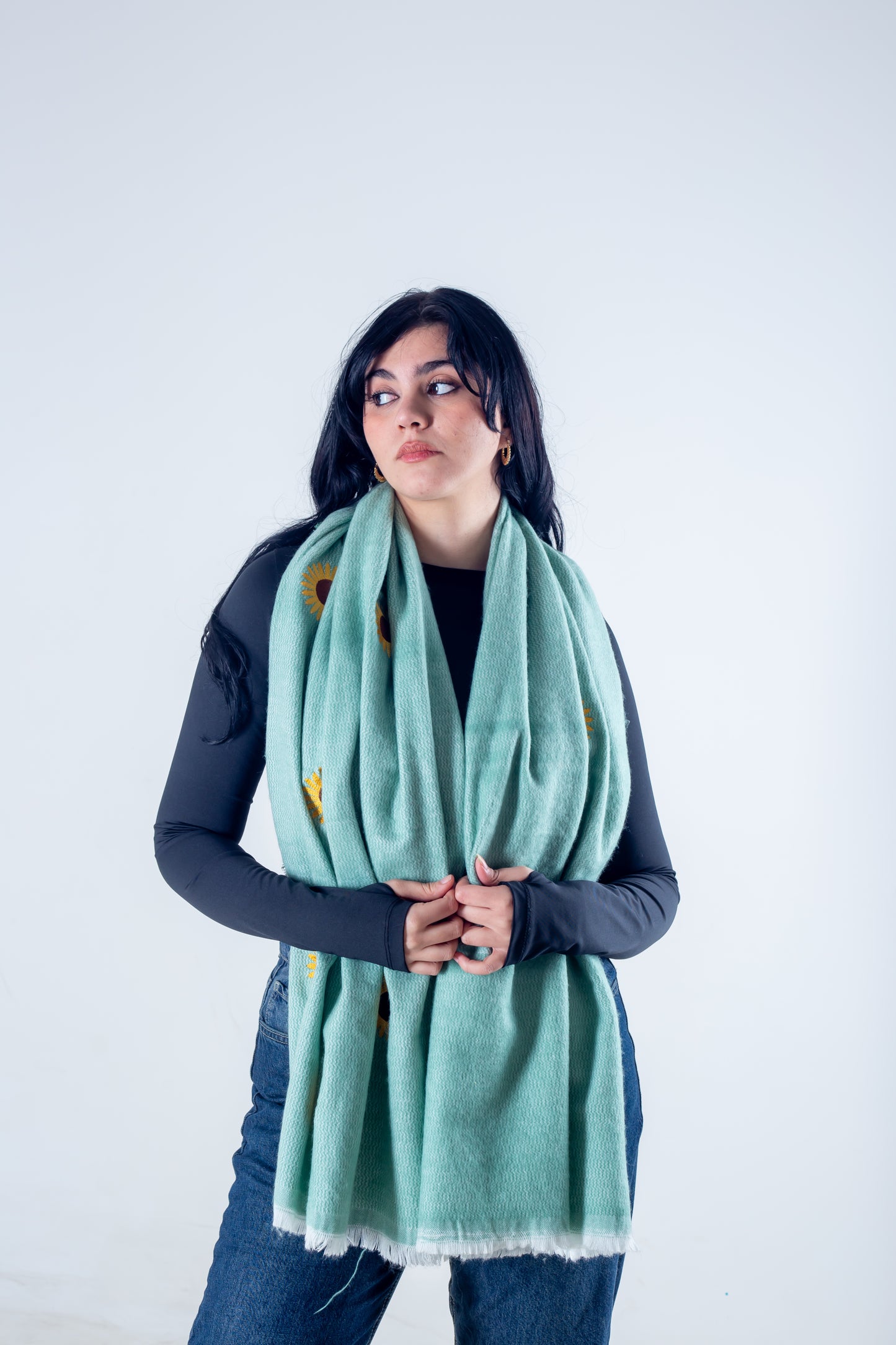 Shawl mint green sunflower
