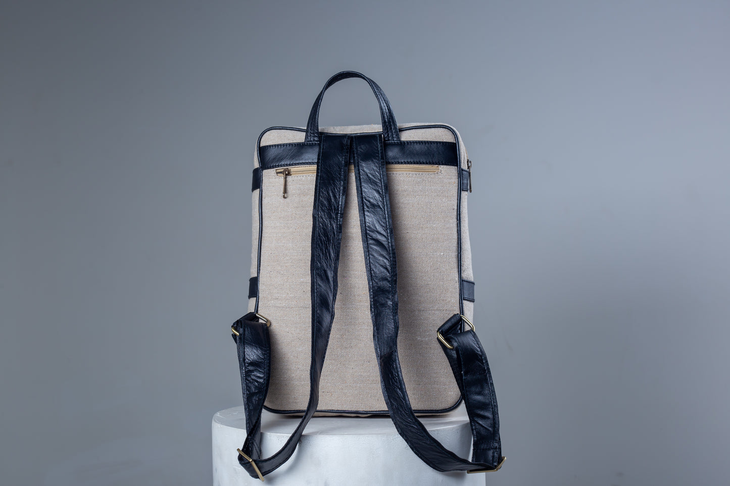 Backpack off-white