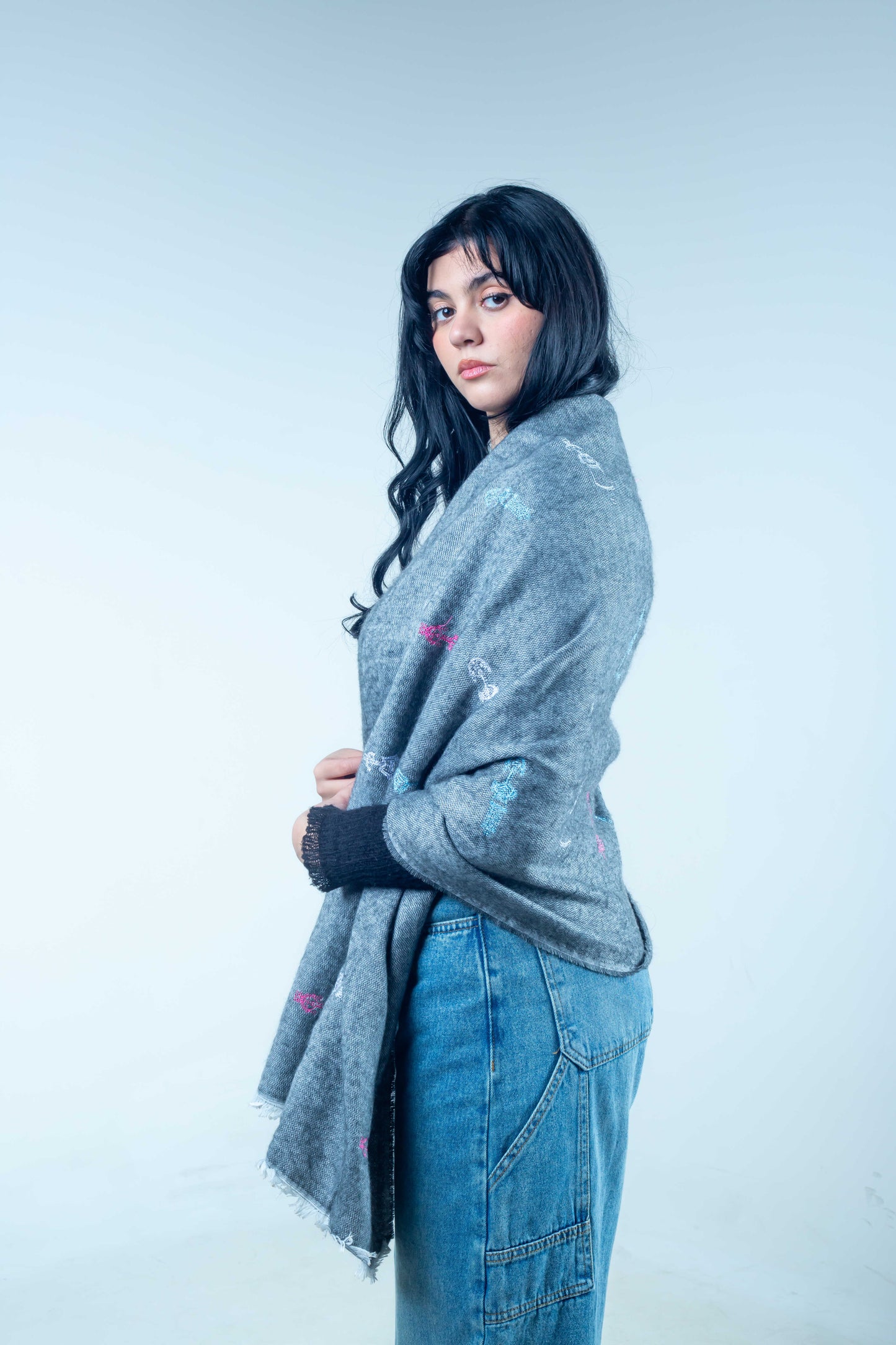 Shawl Gray